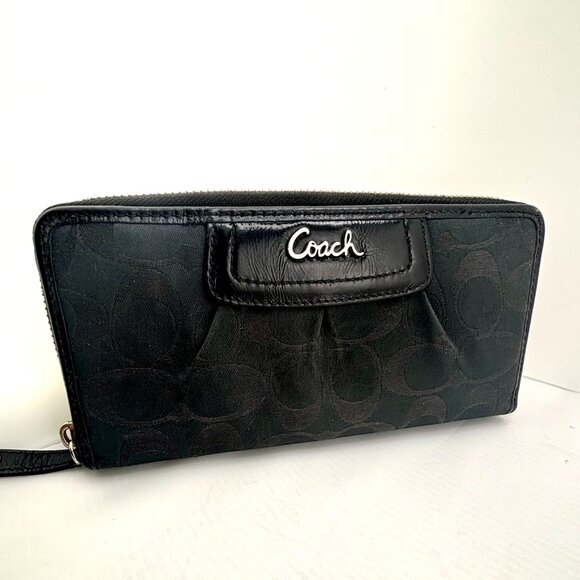 Coach Signature C Pleated Accordion Zip Wallet Black - Picture 2 of 7